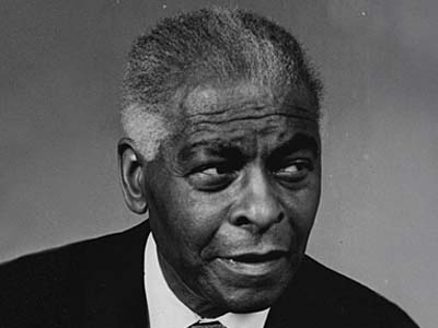 Black and white headshot of Benjamin Mays.