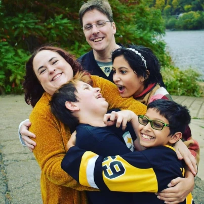 Lisa and Cobin Shaw with children