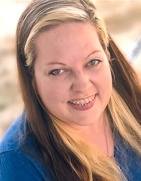 Miranda Cox headshot