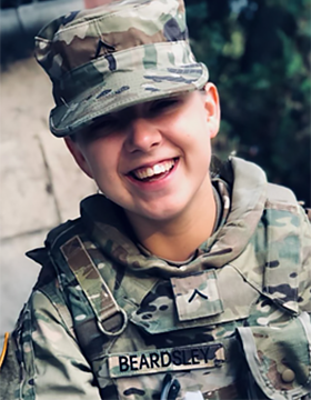 Alexis Beardsley headshot